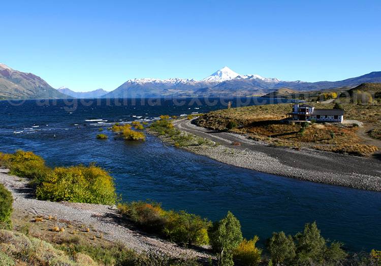 Pêche dans le parc Lanín Pêche dans le parc Lanín