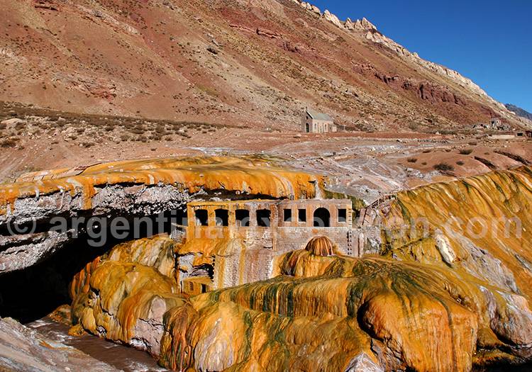 Puente del Inca, route n°7 Puente del Inca, route 7