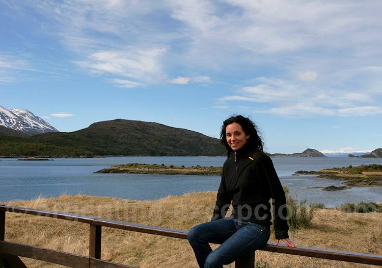Pause face à la baie de Lapataia, parc Terre de Feu Pause face à la baie de Lapataia, parc Terre de Feu