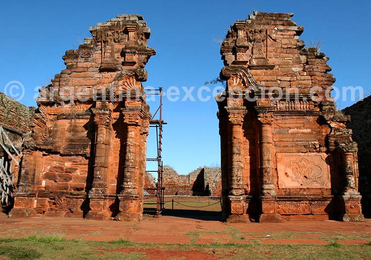 Circuits incluant la visite des missions jésuites Circuits incluant la visite des missions jésuites
