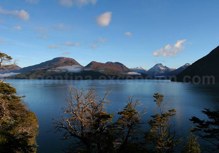 Lac Mascardi – Rio Negro Lac Mascardi - Rio Negro