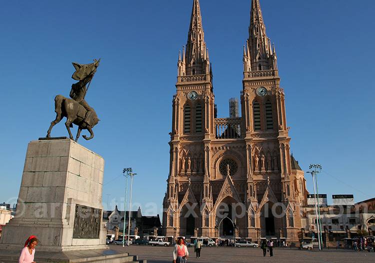 Cathédrale de Lujan Cathédrale de Lujan
