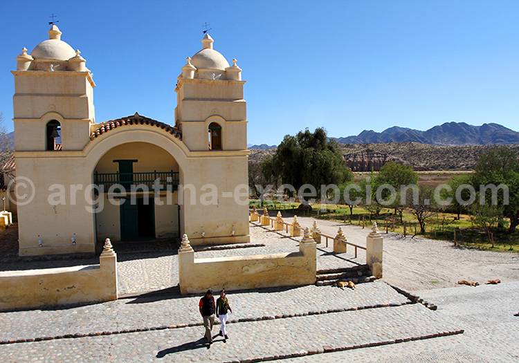 Village Molinos, vallées Calchaquíes Village Molinos, vallées Calchaquíes