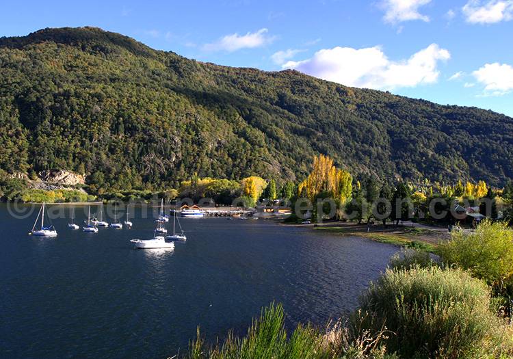 Rive du lac Lácar, San Martín de los Andes Rive du lac Lácar, San Martín de los Andes