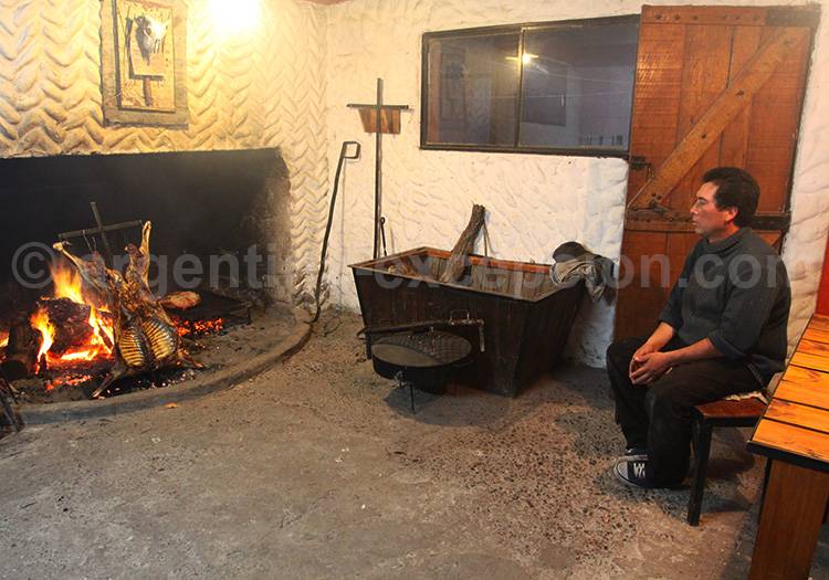 Asado de cordero, estancia Bahia Bustamante Asado de cordero, estancia Bahia Bustamante