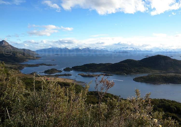 Baie Wulaia, sud de l'archipel de Patagonie Baie Wulaia, sud de l'archipel de Patagonie