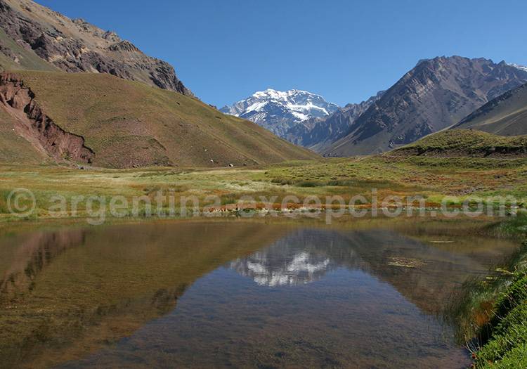 Laguna Espejo, parc Aconcagua Laguna Espejo, parc Aconcagua