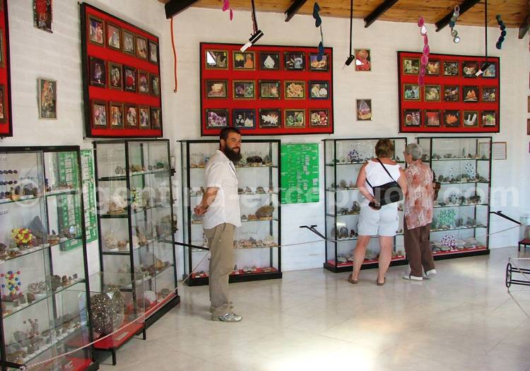 Musée des Sciences Naturelles, San Agustín del Valle Fértil Musée des Sciences Naturelles, San Agustín del Valle Fértil