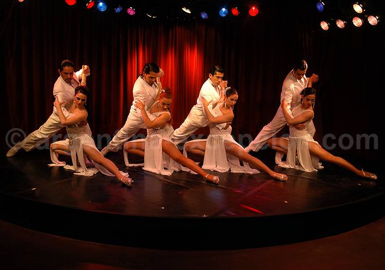 Spectacle de tango, Rojo Tango Spectacle de tango, Rojo Tango