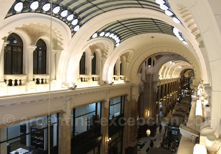 Intérieur, galerie Güemes Intérieur, galerie Güemes