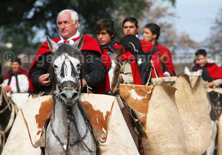 Defilé Anniversaire Général Guemes Defilé Anniversaire Général Guemes