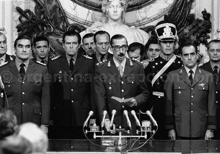 L'Argentine sous le régime de la dictature militaire. Palais de Glace L'Argentine sous le régime de la dictature militaire. Palais de Glace