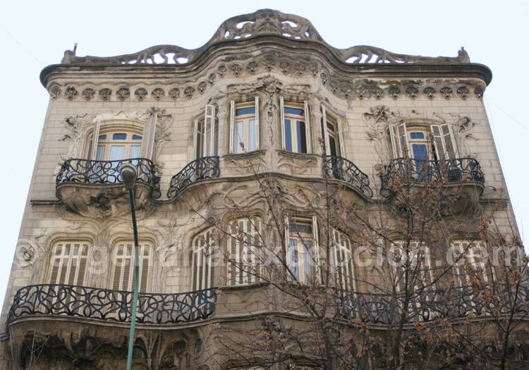 Casa de los Lirios, av Rivadavia, Buenos Aires Casa de los Lirios, av Rivadavia, Buenos Aires