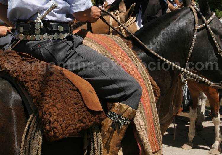 Gaucho avec le couteau à la ceinture Gaucho avec le couteau à la ceinture