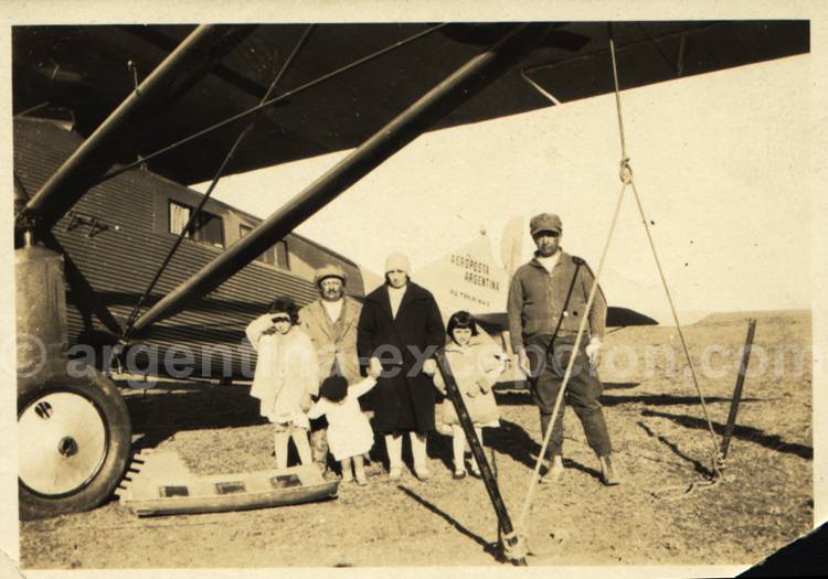 Le lien entre les hommes. Archive Gilbert Pellaton Le lien entre les hommes. Archive Gilbert Pellaton