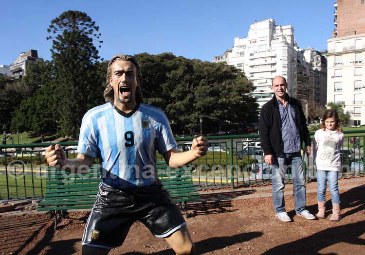 Statue de Gabriel Batistuta, Recoleta gabriel batistuta