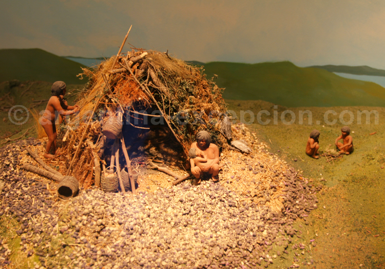 Maquette habitation yamana, musée Ushuaia Maquette habitation yamana, musée Ushuaia