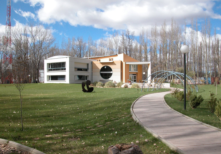 L'observatoire Pierre Auger de Malargüe. crédit Observatorio Pierre Auger, Malargüe L'observatoire Pierre Auger de Malargüe. crédit Observatorio Pierre Auger, Malargüe