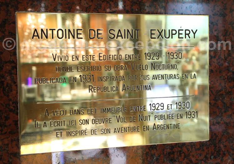 Plaque commémorative Saint-Exupéry, galerie Güemes Plaque commémorative Saint-Exupéry, galerie Güemes