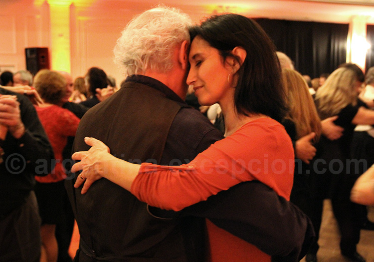 Le tango, une danse sensuelle Le tango, une danse sensuelle