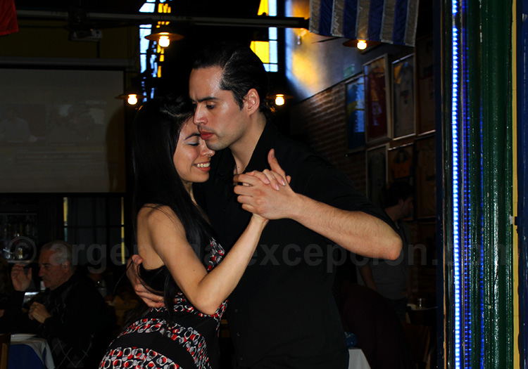 Une milonga porteña Une milonga porteña