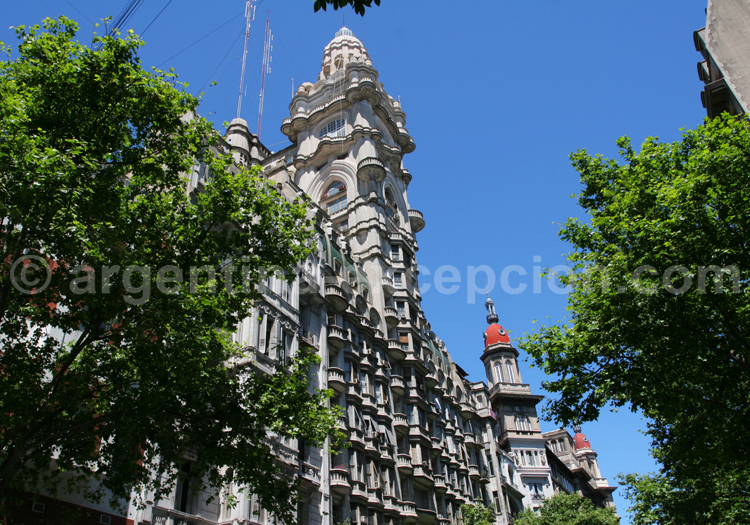 Palacio Barolo, avenue de Mai à Buenos Aires Palacio Barolo, avenue de Mai à Buenos Aires