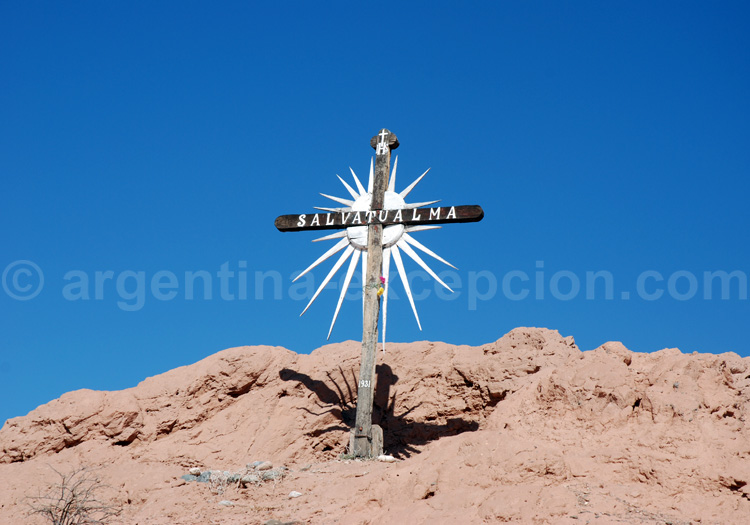 Calvaire dans la puna argentine Calvaire dans la puna argentine