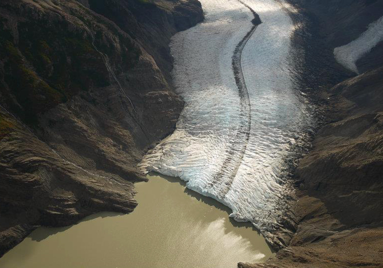 Glaciar Ameghino. Credit Glaciarium Glaciar Ameghino. Credit Glaciarium