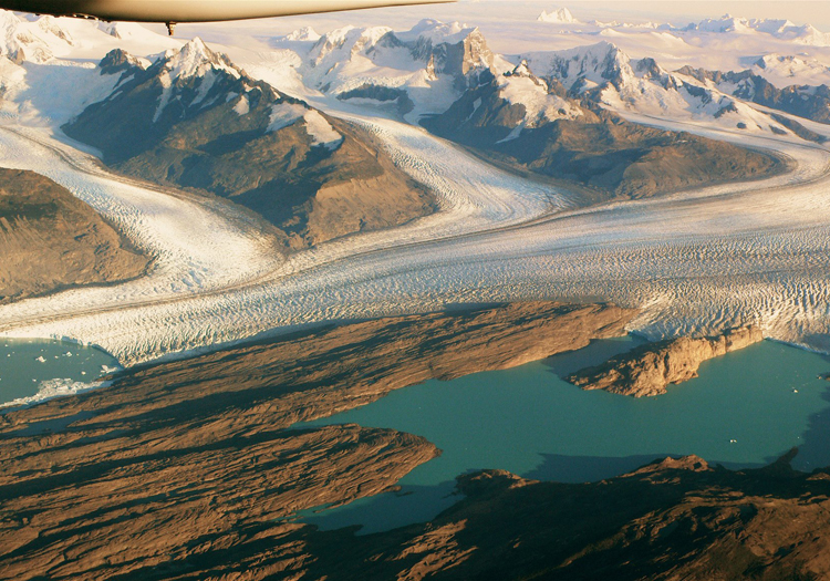 Glacier Upsala. Credit Glaciarium Glacier Upsala. Credit Glaciarium