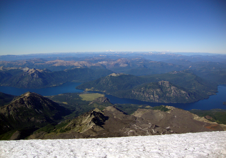 Au sommet du volcan Lanin. CC Flickr pfsuarez Au sommet du volcan Lanin. CC Flickr pfsuarez