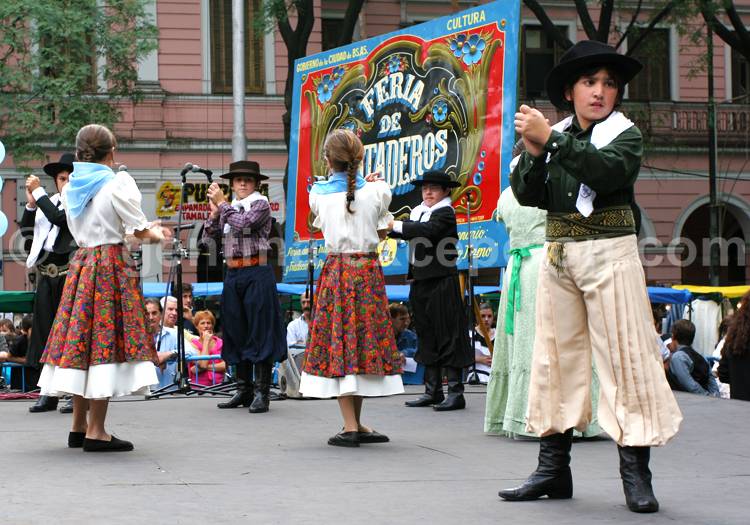 La feria de mataderos, Buenos Aires La feria de mataderos, Buenos Aires