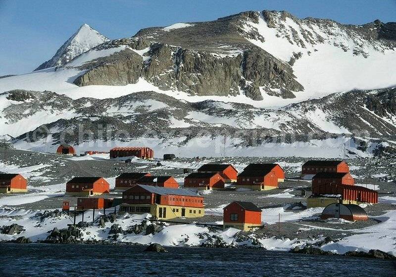Base scientifique argentine Esperanza. © Javier Gallo Base scientifique argentine Esperanza. © Javier Gallo
