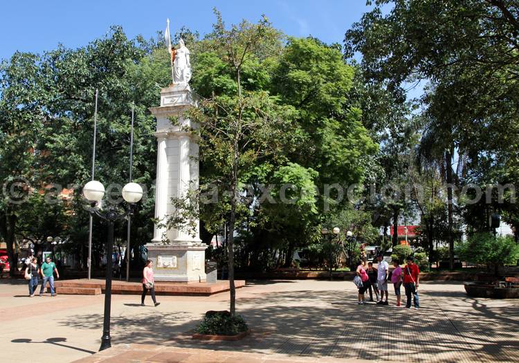 Place 9 de Julio, Posadas, Misiones Place 9 de Julio, Posadas, Misiones