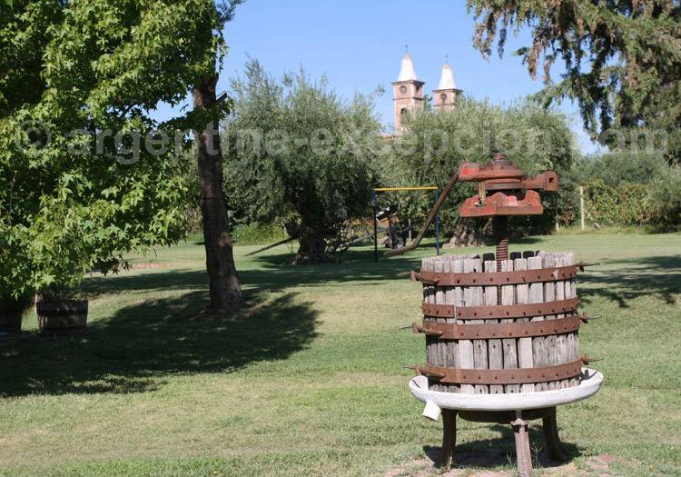 Visiter la bodega San Diego, Maipú, Argentine avec l'agence de voyage Argentina Excepción Visiter la bodega San Diego, Maipú, Argentine avec l'agence de voyage Argentina Excepción