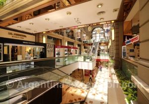 Allées et magasins des galerías pacífico à Buenos Aires