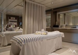 Salon de massage à bord des croisières haut de gamme Albatros en Antarctique Salon de massage à bord des croisières haut de gamme Albatros en Antarctique