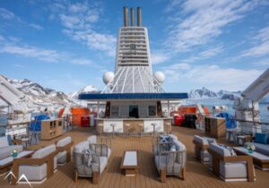 Pont du bâteau Ocean Albatros, Croisière en Antarctique